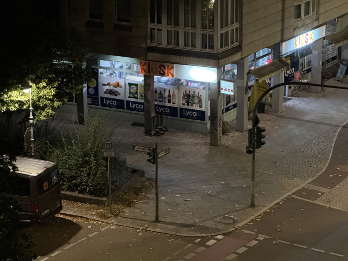 Auch die Telekamera des iPhone 16 Pro Max lässt sich nachts verwenden. (Bild: Tobias Költzsch/Golem.de)